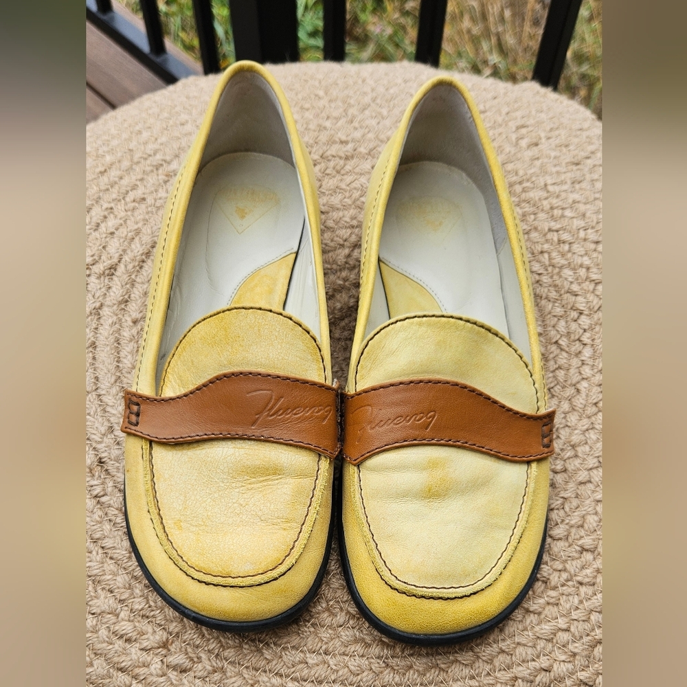 John Fluevog Fellowship Loafer Bonnie in Butter Size 8